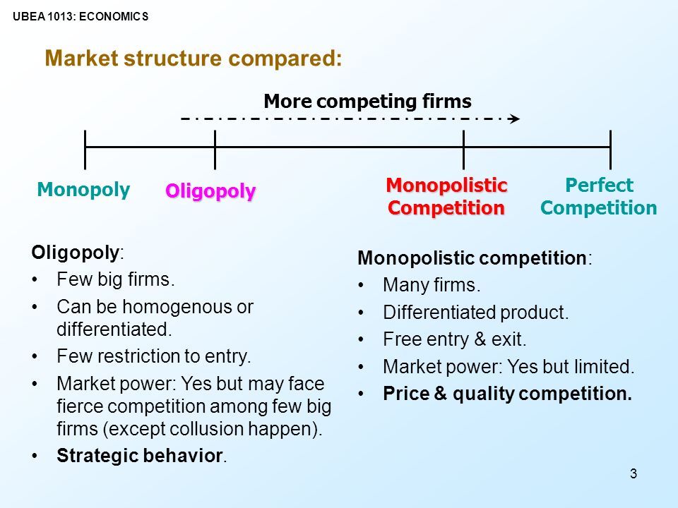 A comparison between pure and monopolistic competition